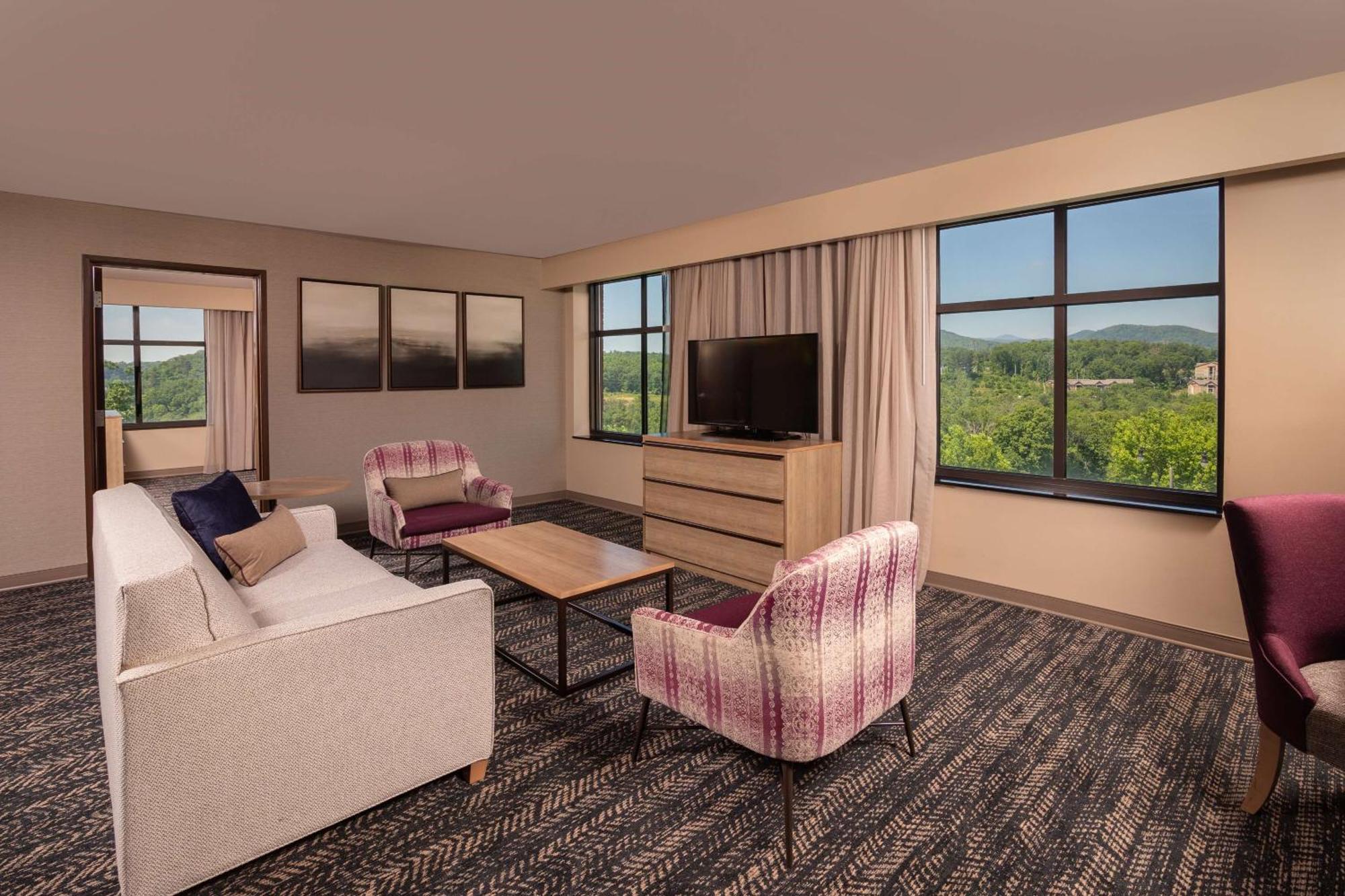 Hilton Asheville Biltmore Park Exterior foto